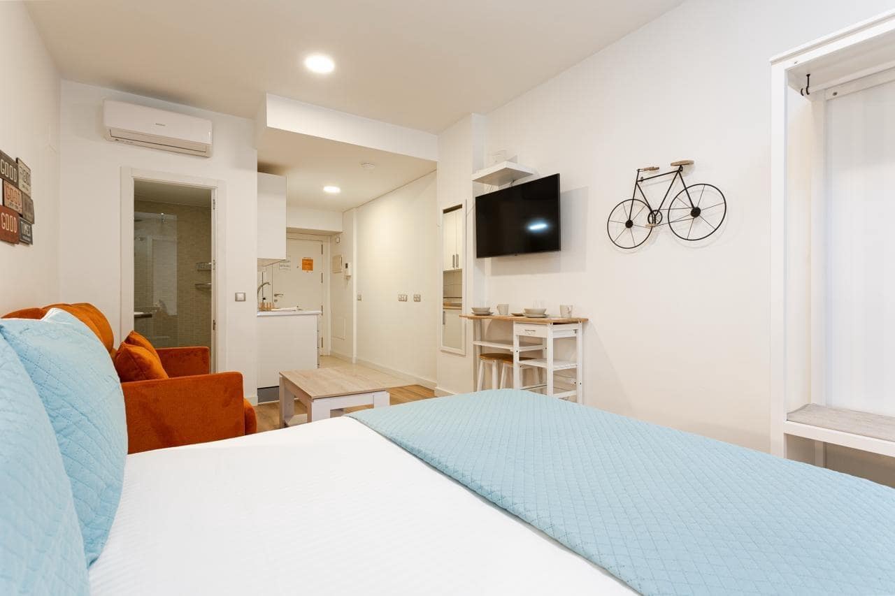 Leilighet til salgs i Malaga by - € 235 000 (Ref: 9533836)