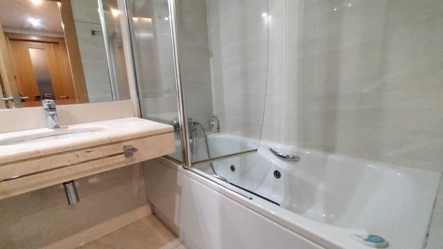 1 bedroom Flat for rent in Carretera de Cadiz, Málaga city with garage - € 1,300 (Ref: 9536807)