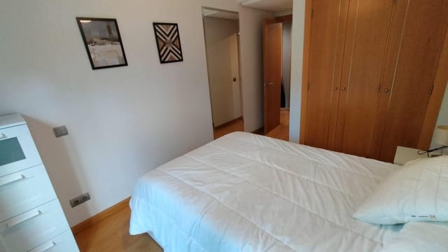 1 soverom Leilighet til leie i Carretera de Cadiz, Málaga by med garasje - € 1 300 (Ref: 9536807)