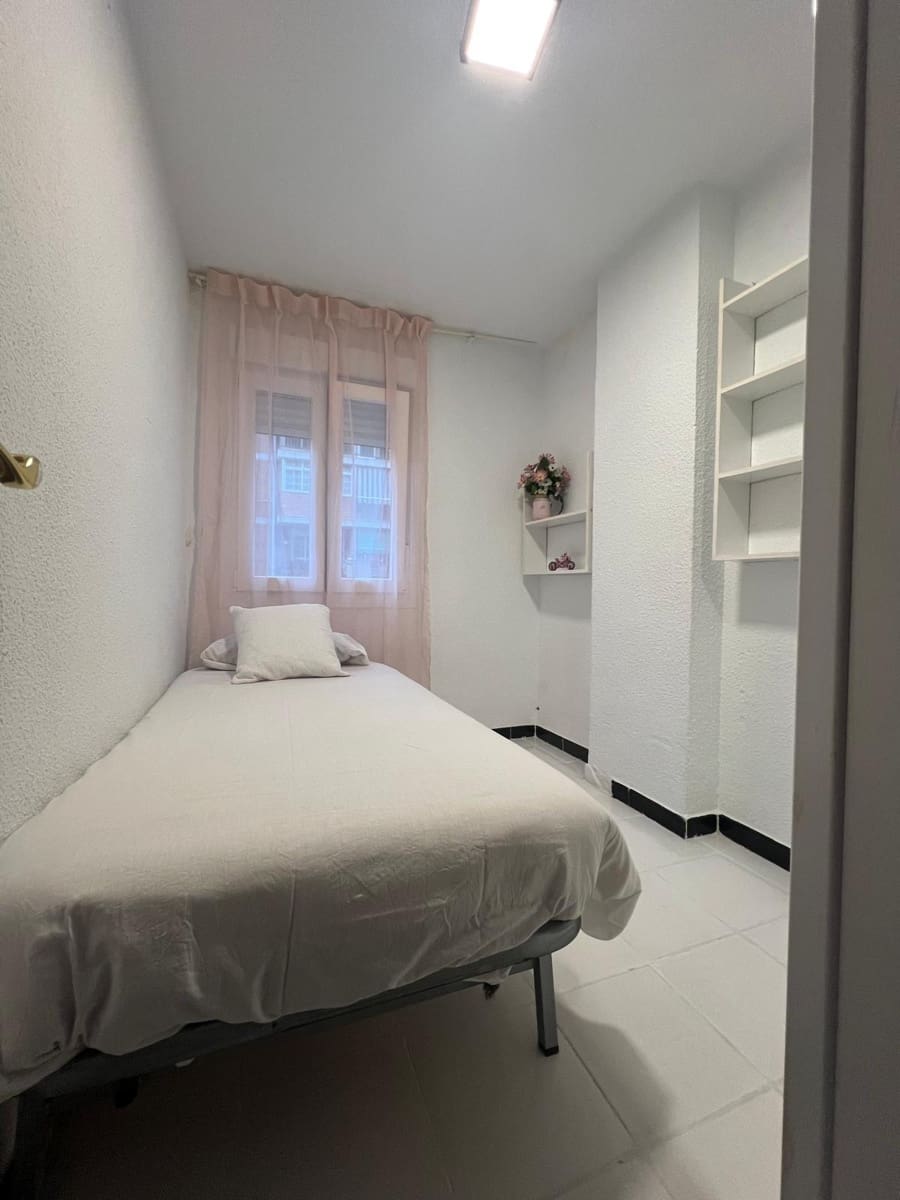 3 Zimmer Wohnung zu verkaufen in Malaga Stadt - 269.000 € (Ref: 9541223)