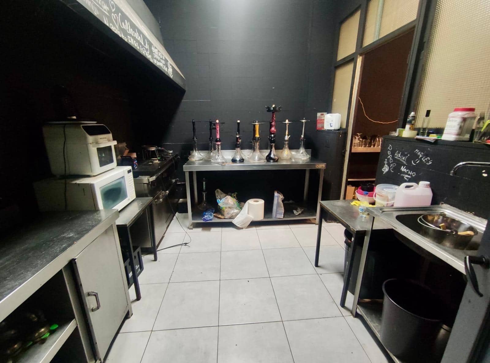 Erhverv til leje i Malaga by - € 1.500 (Ref: 9548340)