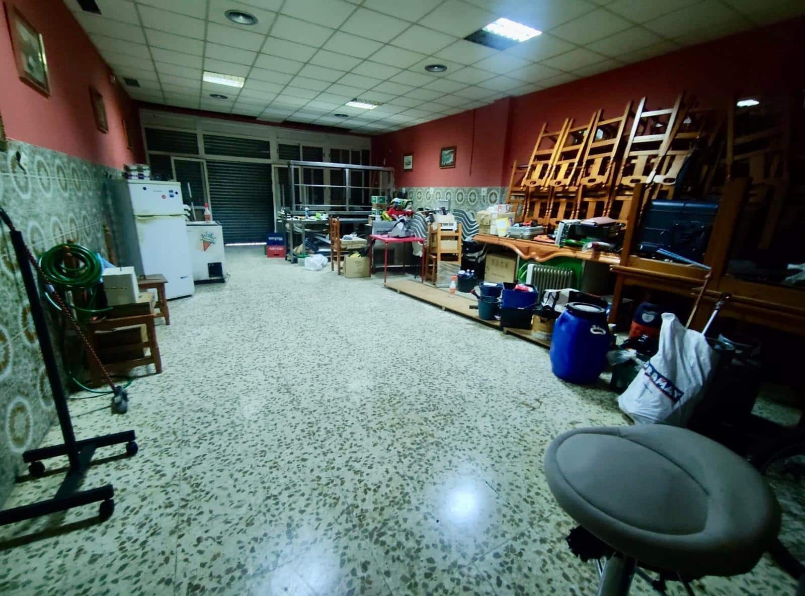 Erhverv til leje i Malaga by - € 1.500 (Ref: 9548340)