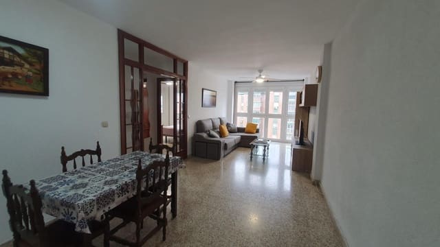 Piso de 3 habitaciones en Santa Paula, Málaga ciudad en alquiler - 1.300 € (Ref: 9551659)