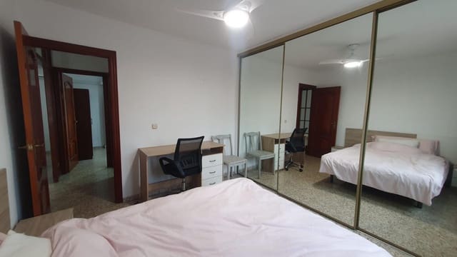 Piso de 3 habitaciones en Santa Paula, Málaga ciudad en alquiler - 1.300 € (Ref: 9551659)