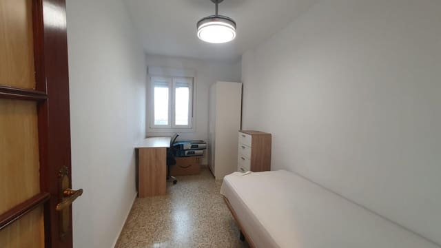 Piso de 3 habitaciones en Santa Paula, Málaga ciudad en alquiler - 1.300 € (Ref: 9551659)