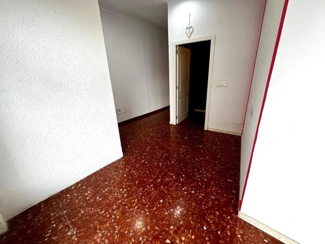 Local Comercial en Gamarra, Málaga ciudad en venta - 185.000 € (Ref: 9551661)