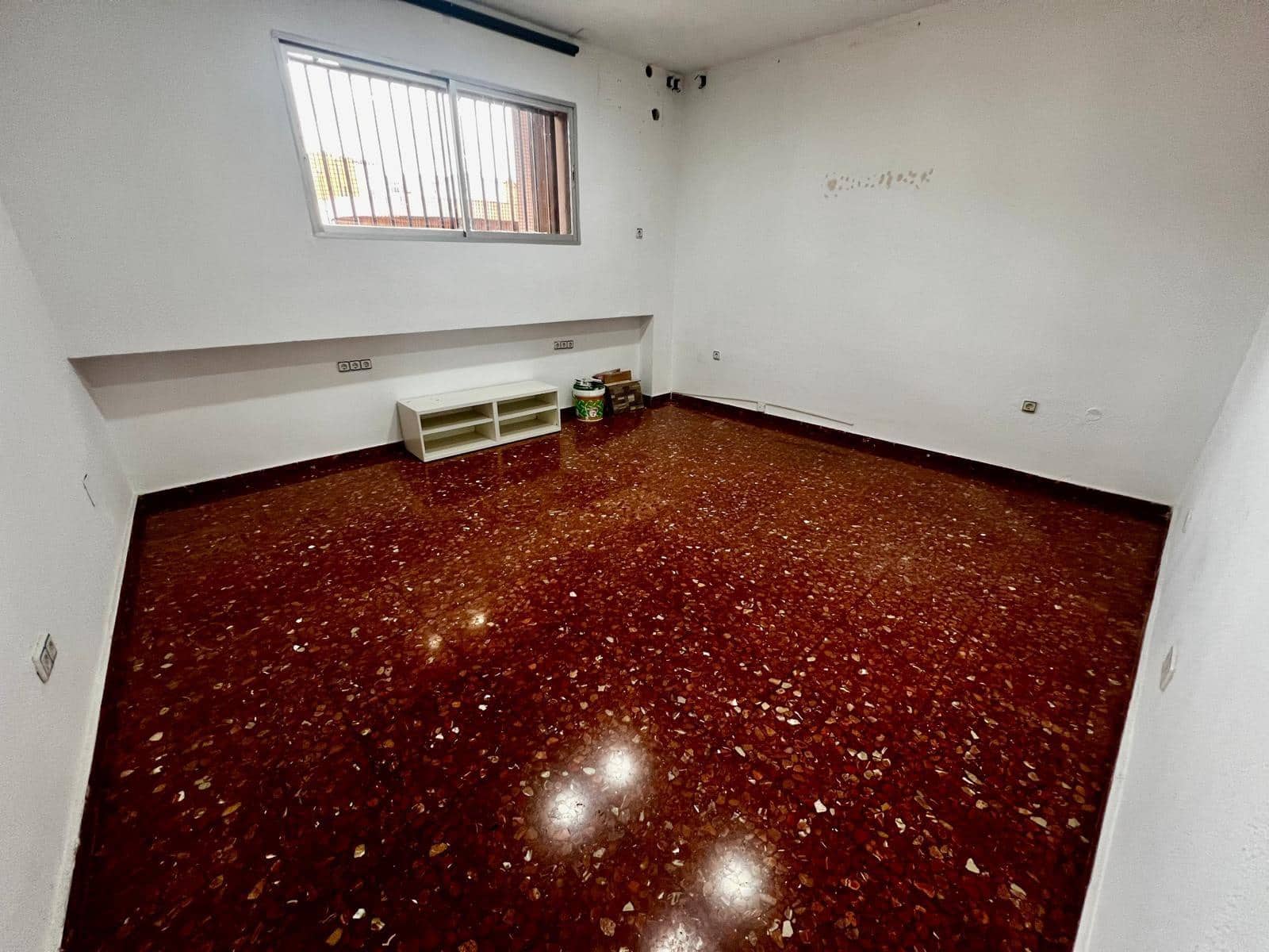 Local Comercial en Málaga ciudad en venta - 185.000 € (Ref: 9551661)