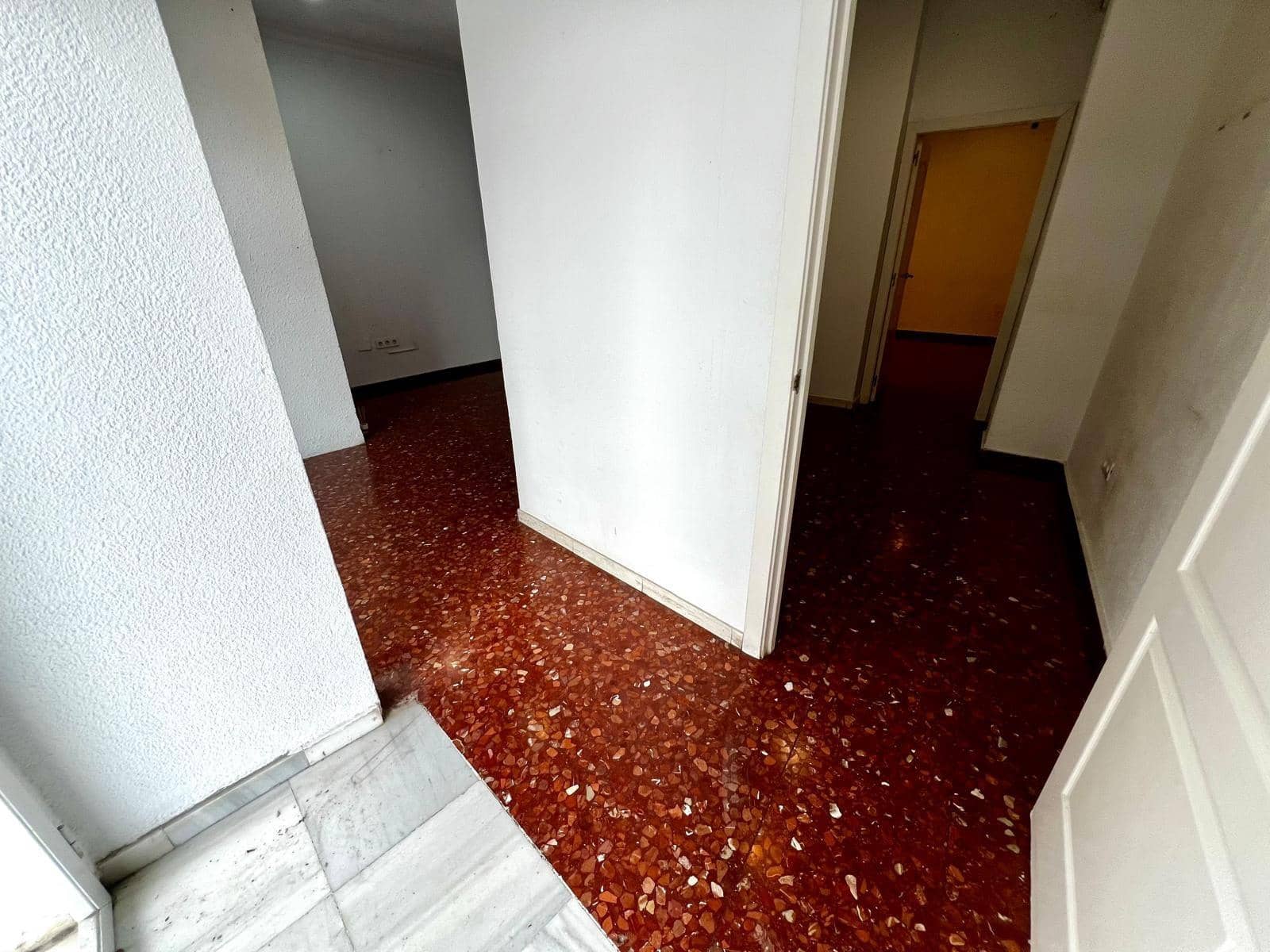 Local Comercial en Málaga ciudad en venta - 185.000 € (Ref: 9551661)