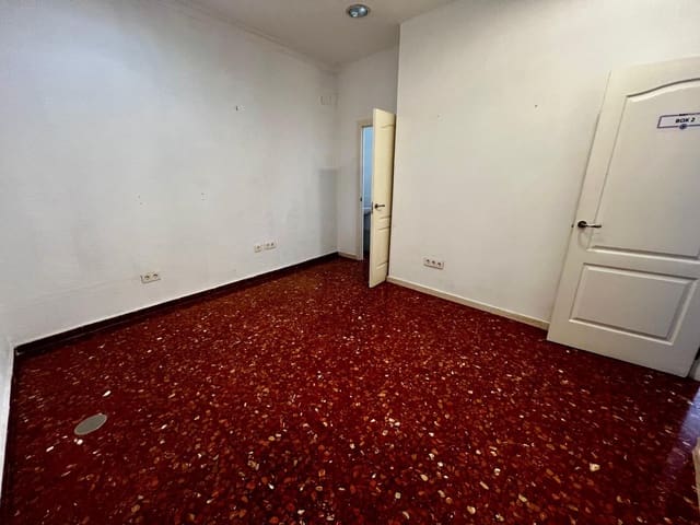 Local Comercial en Gamarra, Málaga ciudad en venta - 185.000 € (Ref: 9551661)