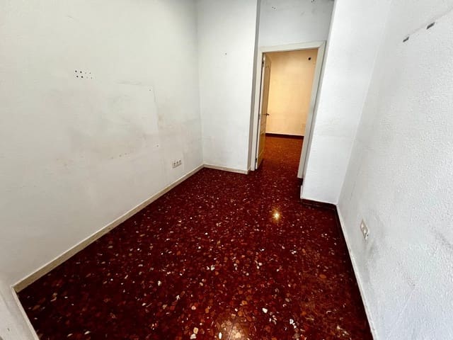 Local Comercial en Gamarra, Málaga ciudad en venta - 185.000 € (Ref: 9551661)