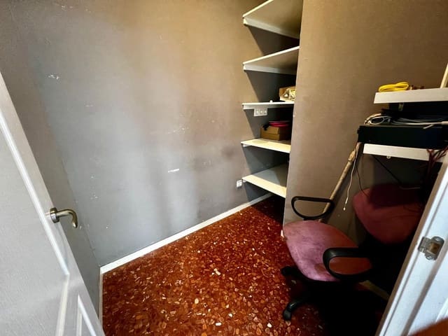 Local Comercial en Gamarra, Málaga ciudad en venta - 185.000 € (Ref: 9551661)