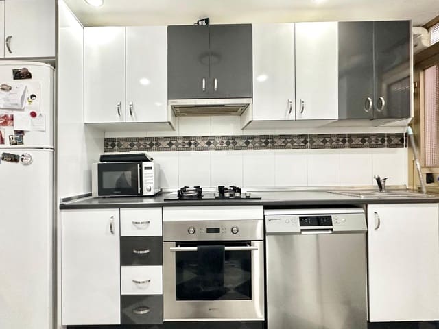 3 Zimmer Wohnung zu verkaufen in Málaga Stadt - 233.000 € (Ref: 9555970)