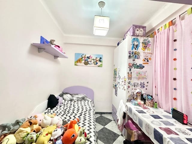 3 Zimmer Wohnung zu verkaufen in Málaga Stadt - 233.000 € (Ref: 9555970)