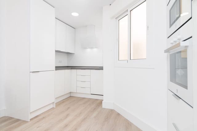 3 camera da letto Appartamento da affittare in El Molinillo, Malaga città - 1.500 € (Rif: 9555971)