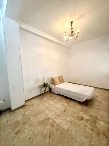 2 bedroom Flat for sale in Las Chapas, Málaga city - € 218,000 (Ref: 9555972)