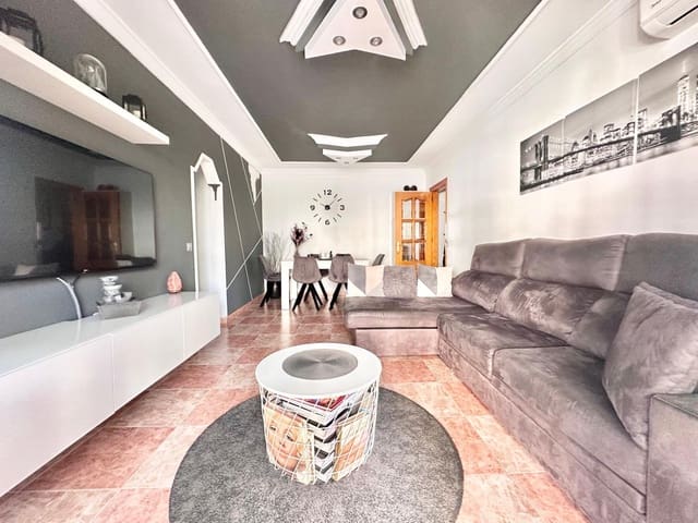 3 soveværelse Lejlighed til salg i Málaga by - € 176.000 (Ref: 9568772)