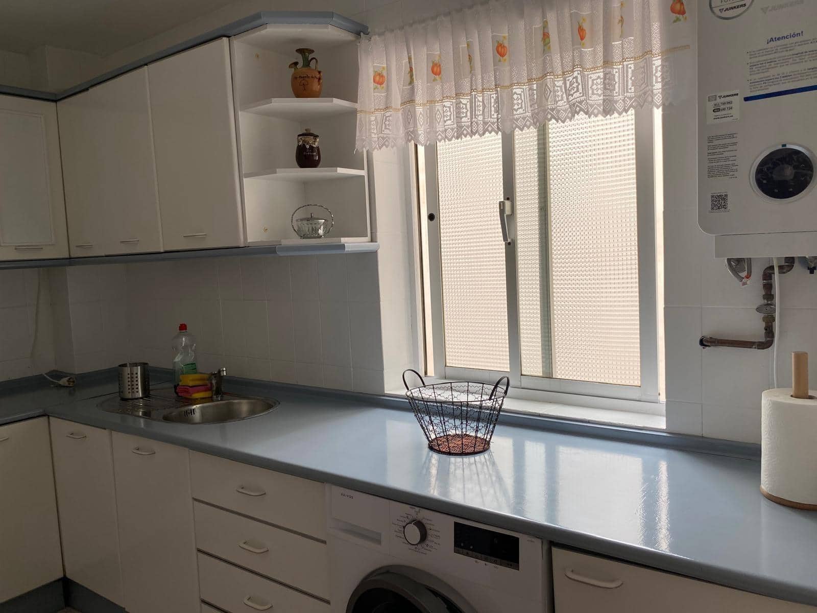 3 bedroom Flat for rent in Malaga city - € 1,100 (Ref: 9568773)
