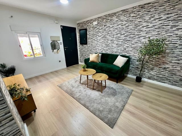 2 chambre Villa/Maison Mitoyenne à vendre à Malaga ville - 269 000 € (Ref: 9568774)