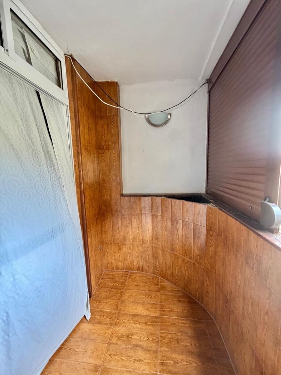 Piso de 3 habitaciones en Málaga ciudad en venta - 165.000 € (Ref: 9571290)