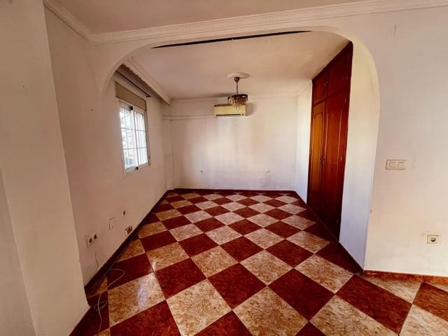 1 soveværelse Lejlighed til salg i Capuchinos, Málaga by - € 180.000 (Ref: 9571291)