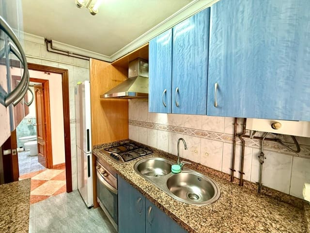 1 soveværelse Lejlighed til salg i Capuchinos, Málaga by - € 180.000 (Ref: 9571291)
