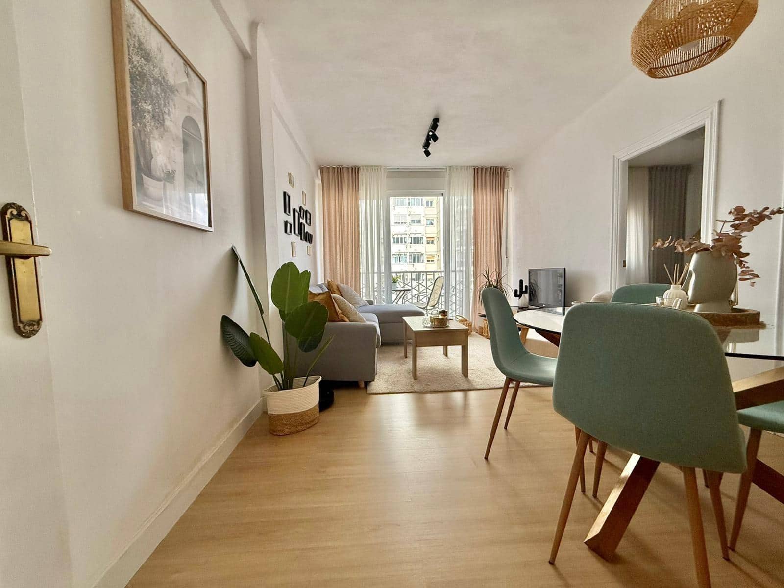 Piso de 3 habitaciones en Málaga ciudad en venta - 286.000 € (Ref: 9586609)