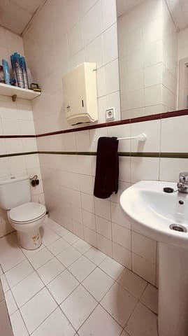 Commerciale da affittare in Malaga città - 2.500 € (Rif: 9596258)