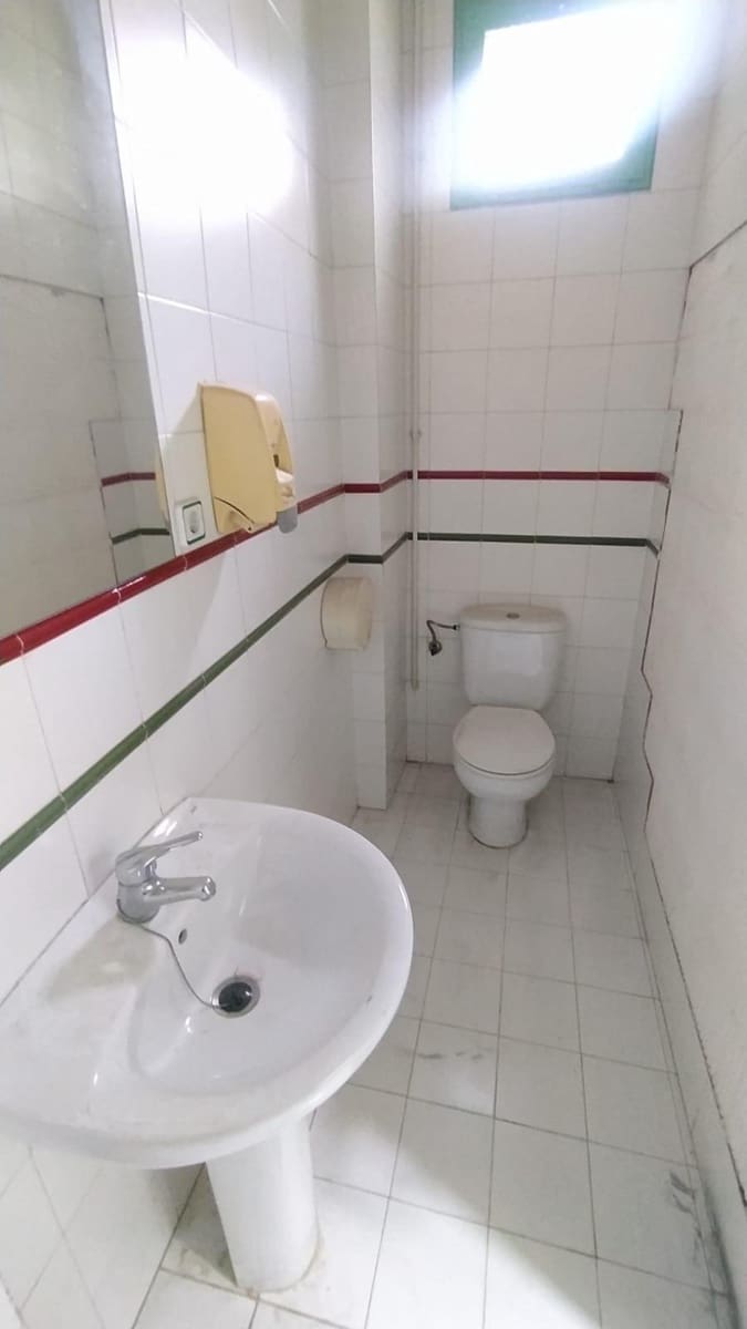 Commerciale da affittare in Malaga citta - 2.500 € (Rif: 9596258)