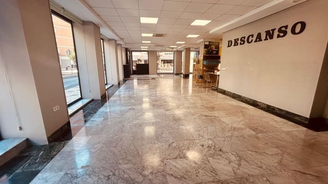 Commerciale da affittare in Malaga città - 2.500 € (Rif: 9596258)