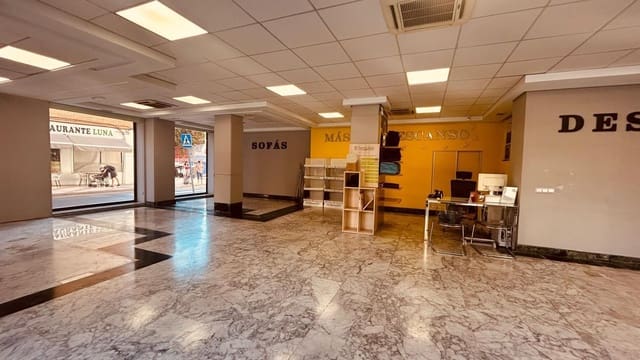 Commerciale da affittare in Malaga città - 2.500 € (Rif: 9596258)