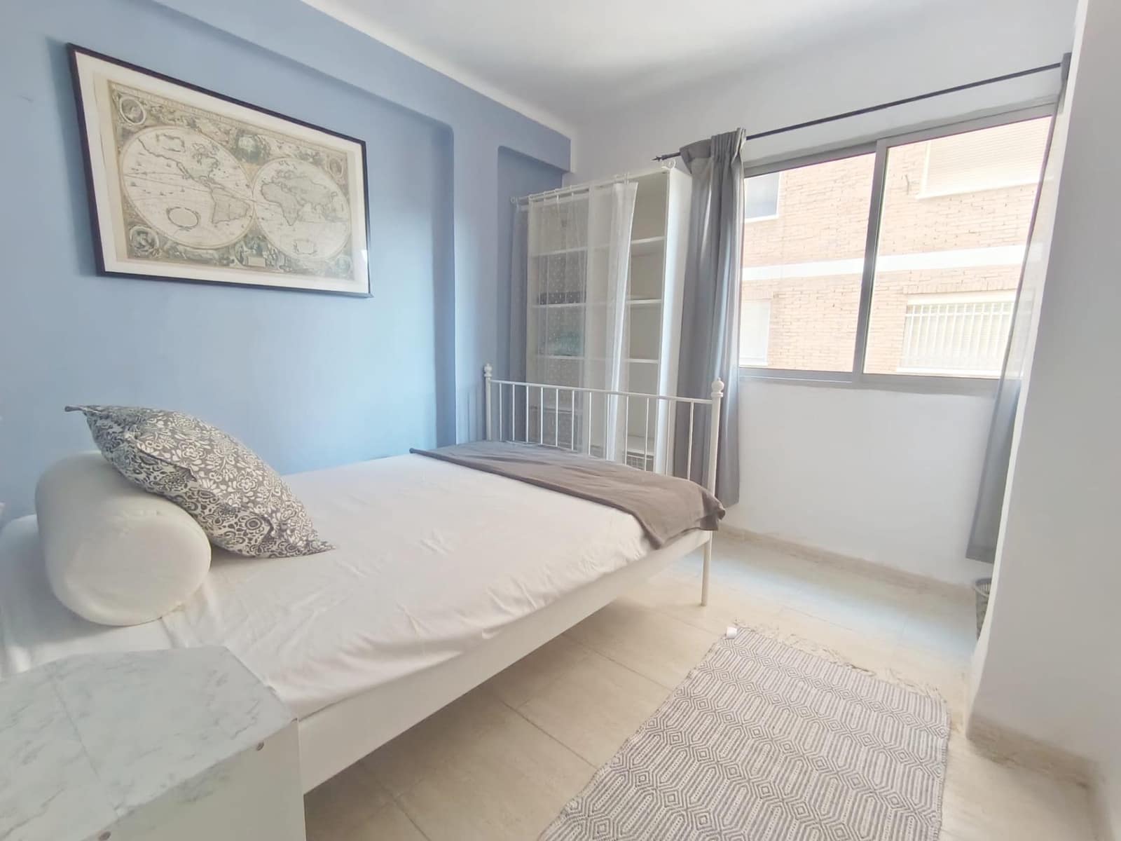 4 camera da letto Appartamento da affittare in Malaga citta - 350 € (Rif: 9596283)