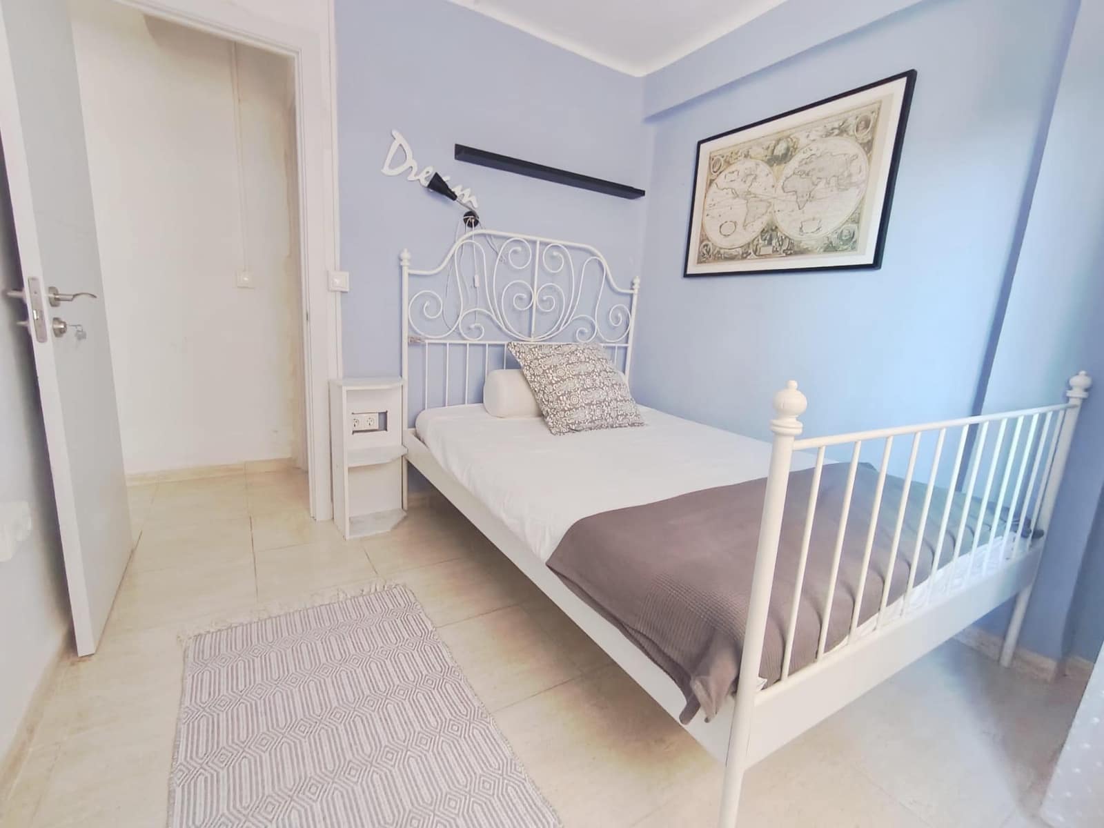 4 camera da letto Appartamento da affittare in Malaga citta - 350 € (Rif: 9596283)