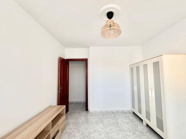 4 soverom Penthouse til salgs i Puerto de la Torre, Málaga by - € 298 000 (Ref: 9599637)