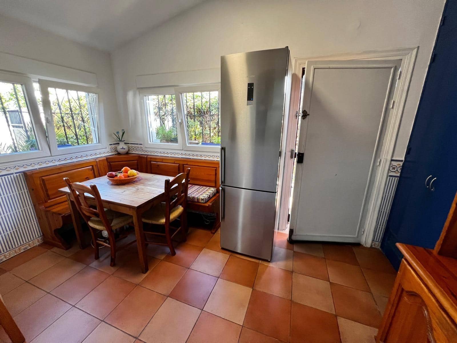 5 bedroom Villa for sale in Churriana with pool garage - € 890,000 (Ref: 9599639)