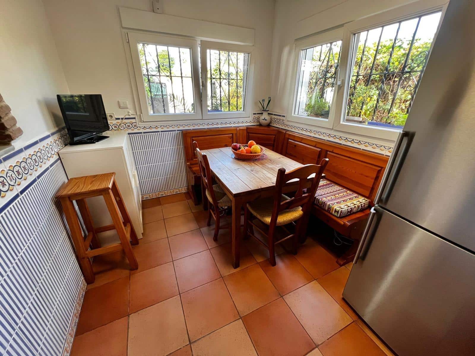 5 bedroom Villa for sale in Churriana with pool garage - € 890,000 (Ref: 9599639)