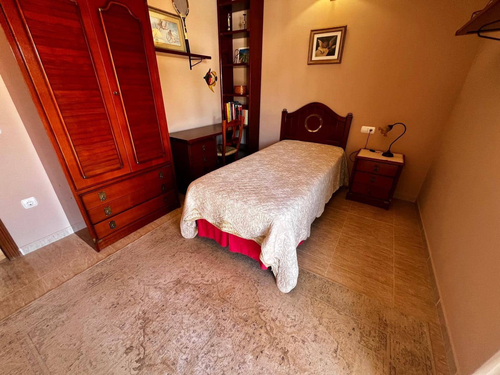 5 bedroom Villa for sale in Churriana with pool garage - € 890,000 (Ref: 9599639)