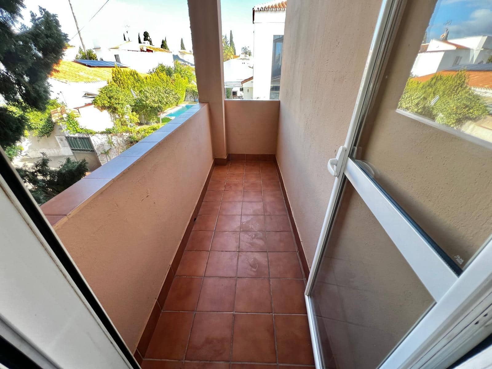 5 bedroom Villa for sale in Churriana with pool garage - € 890,000 (Ref: 9599639)