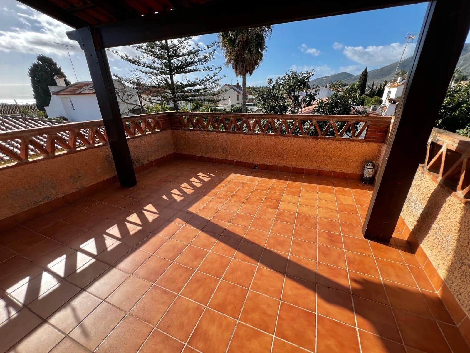 5 bedroom Villa for sale in Churriana with pool garage - € 890,000 (Ref: 9599639)