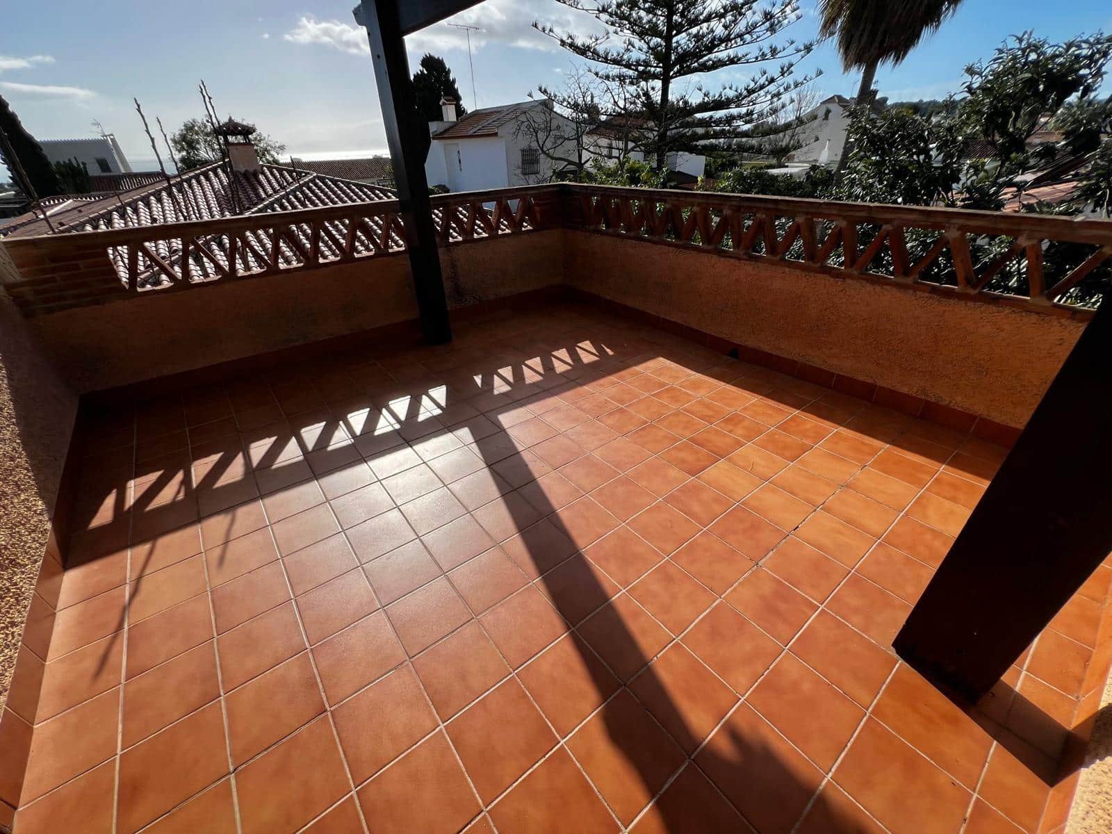 5 bedroom Villa for sale in Churriana with pool garage - € 890,000 (Ref: 9599639)