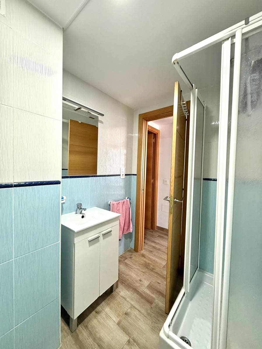 3 Zimmer Wohnung zu vermieten in Malaga Stadt - 1.200 € (Ref: 9601192)