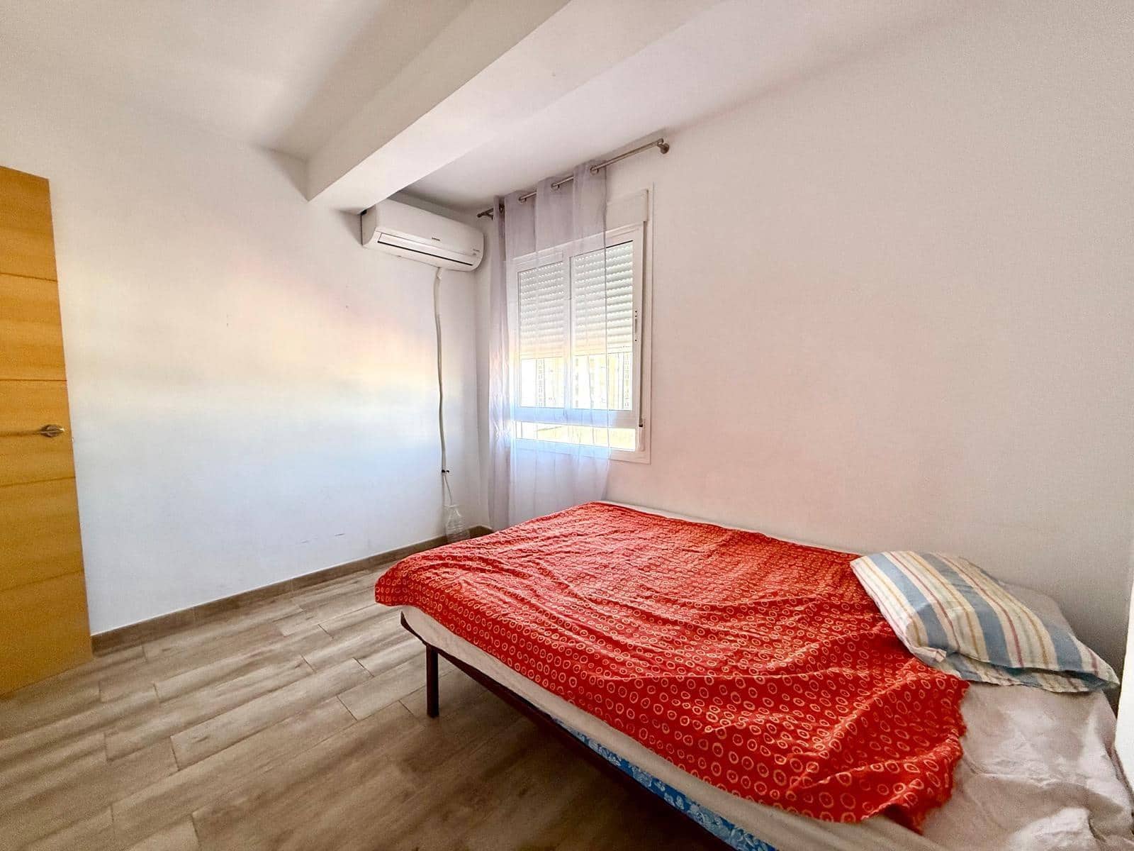 3 Zimmer Wohnung zu vermieten in Malaga Stadt - 1.200 € (Ref: 9601192)
