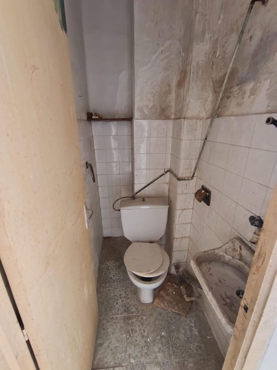 Komercyjne na sprzedaż w Miasto Malaga - 59 900 € (Ref: 9605072)