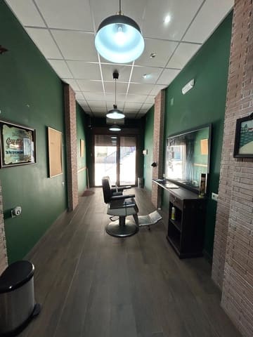 Kaupallinen myytävänä paikassa Málaga kaupunki - 76 000 € (Ref: 9608159)