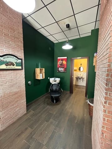 Kaupallinen myytävänä paikassa Málaga kaupunki - 76 000 € (Ref: 9608159)