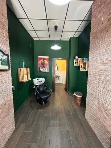 Kaupallinen myytävänä paikassa Málaga kaupunki - 76 000 € (Ref: 9608159)