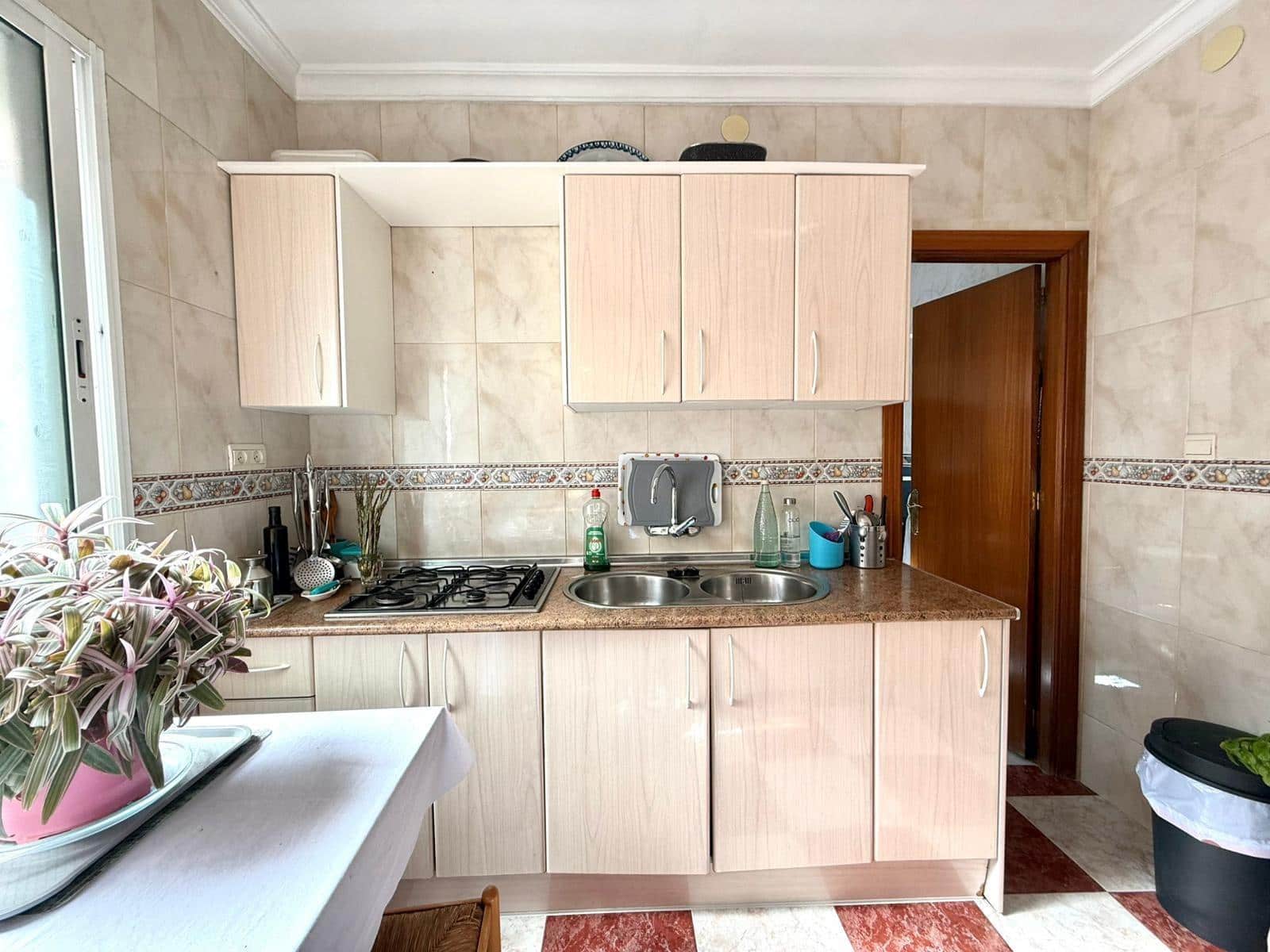 3 slaapkamer Flat te koop in Malaga stad - € 216.000 (Ref: 9615632)