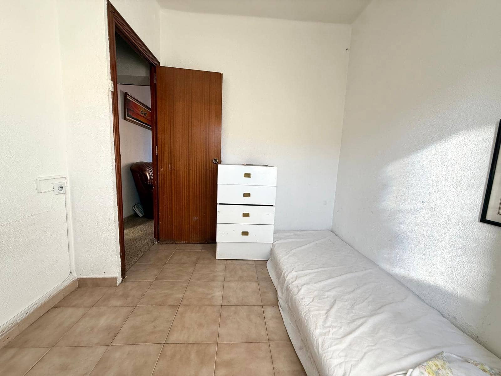 Piso de 4 habitaciones en Málaga ciudad en venta - 230.000 € (Ref: 9619374)