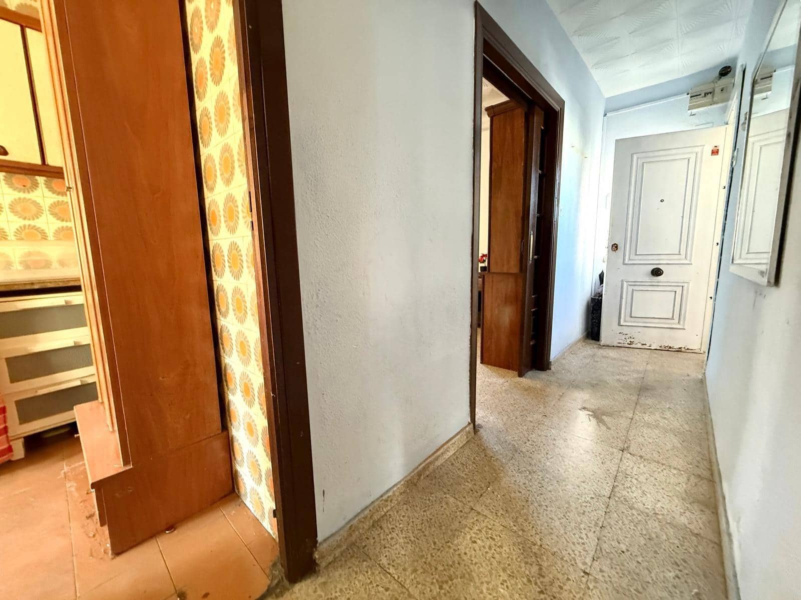 Piso de 4 habitaciones en Málaga ciudad en venta - 230.000 € (Ref: 9619374)