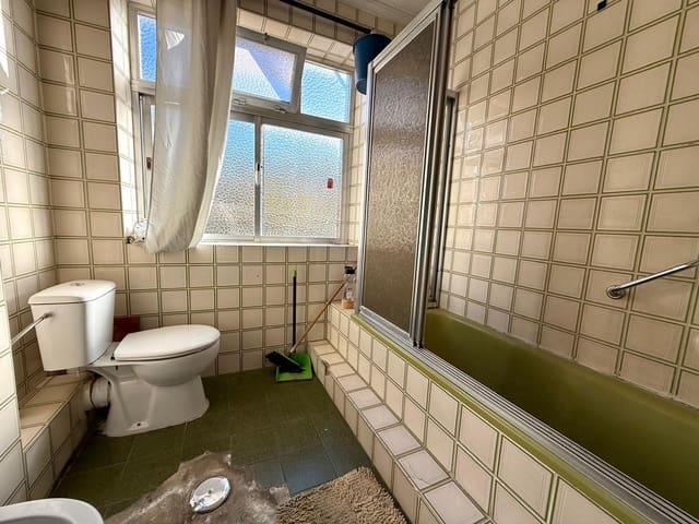 3 makuuhuone Asunto myytävänä paikassa Cruz de Humilladero, Málaga kaupunki - 219 000 € (Ref: 9619374)