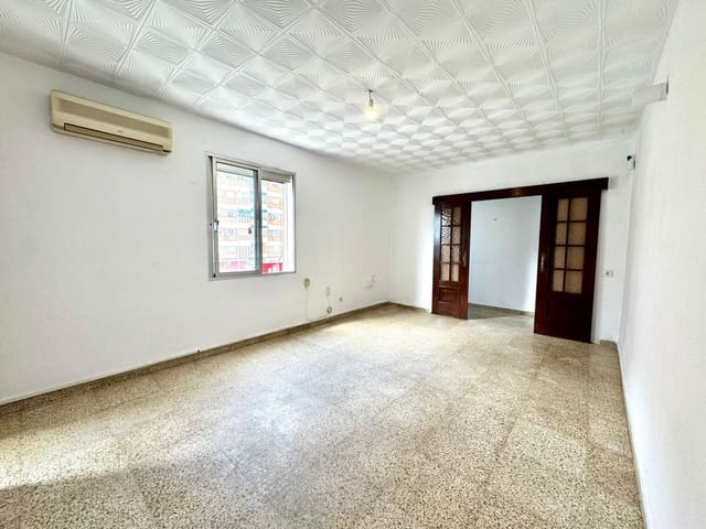 3 Zimmer Wohnung zu verkaufen in Cruz de Humilladero, Málaga Stadt - 219.000 € (Ref: 9619374)